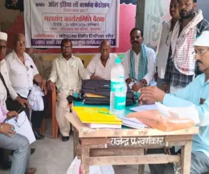 Koderma News: विधि लिपिक संघ के अध्यक्ष बने महेंद्र प्रसाद 