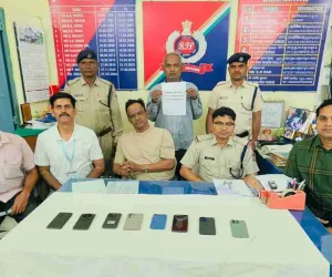 Sahebganj News: आरपीएफ ने चोरी के 8 मोबाइल के साथ एक आरोपी को किया गिरफ्तार