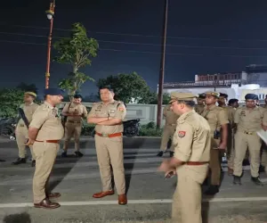 सोते समय भाई-भाभी और 3 साल के मासूम की हत्या, गोरखपुर में दिल दहला देने वाली वारदात