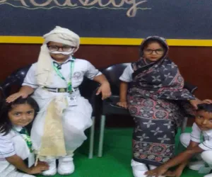 Koderma News: सेक्रेड हार्ट स्कूल में नर्सरी से तीसरी तक के बच्चों का कार्यक्रम आयोजित