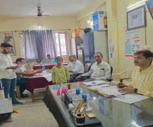 Koderma News: सदर अस्पताल में आयोजित दिव्यांग बोर्ड शिविर में 17 लोगों के बने प्रमाण पत्र