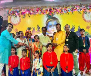 Koderma News: श्री श्याम मित्र मंडल के तत्वावधान में धूमधाम से मनाया गया जन्माष्टमी उत्सव