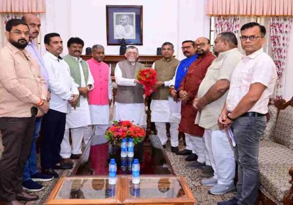 भाजपा ने राज्यपाल से की हिमांशु सिंह हत्याकांड की CBI जांच की मांग, आदित्य साहू के नेतृत्व में सौंपा ज्ञापन