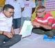 प्रशासनिक संवेदनशीलता की मिसाल: उपायुक्त ने खुद गाड़ी रुकवाकर खत्म कराया सतीश जायसवाल का अनशन