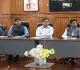 Dumka News: उपायुक्त अभिजीत सिन्हा ने कल्याण विभाग की योजनाओं की प्रगति की गहन समीक्षा की