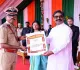 स्वतंत्रता दिवस समारोह में मुख्यमंत्री ने पुलिस अधिकारियों-जवानों को पदक देकर किया सम्मानित