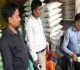 pakur News: खाद की कालाबाजारी पर प्रशासन सख्त, आमड़ापाड़ा में खाद दुकानों का औचक निरीक्षण