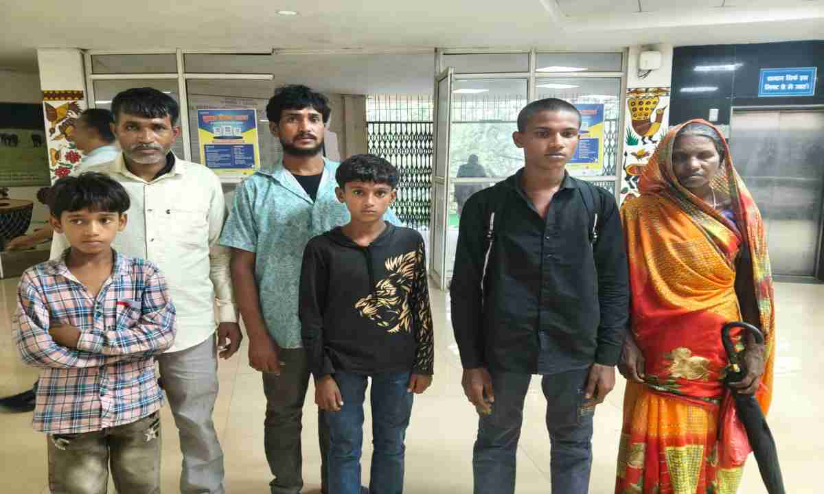 हजारीबाग पुलिस की त्वरित कार्रवाई: ओडिशा के झारसुगुड़ा में सुरक्षित मिले दो लापता बच्चे