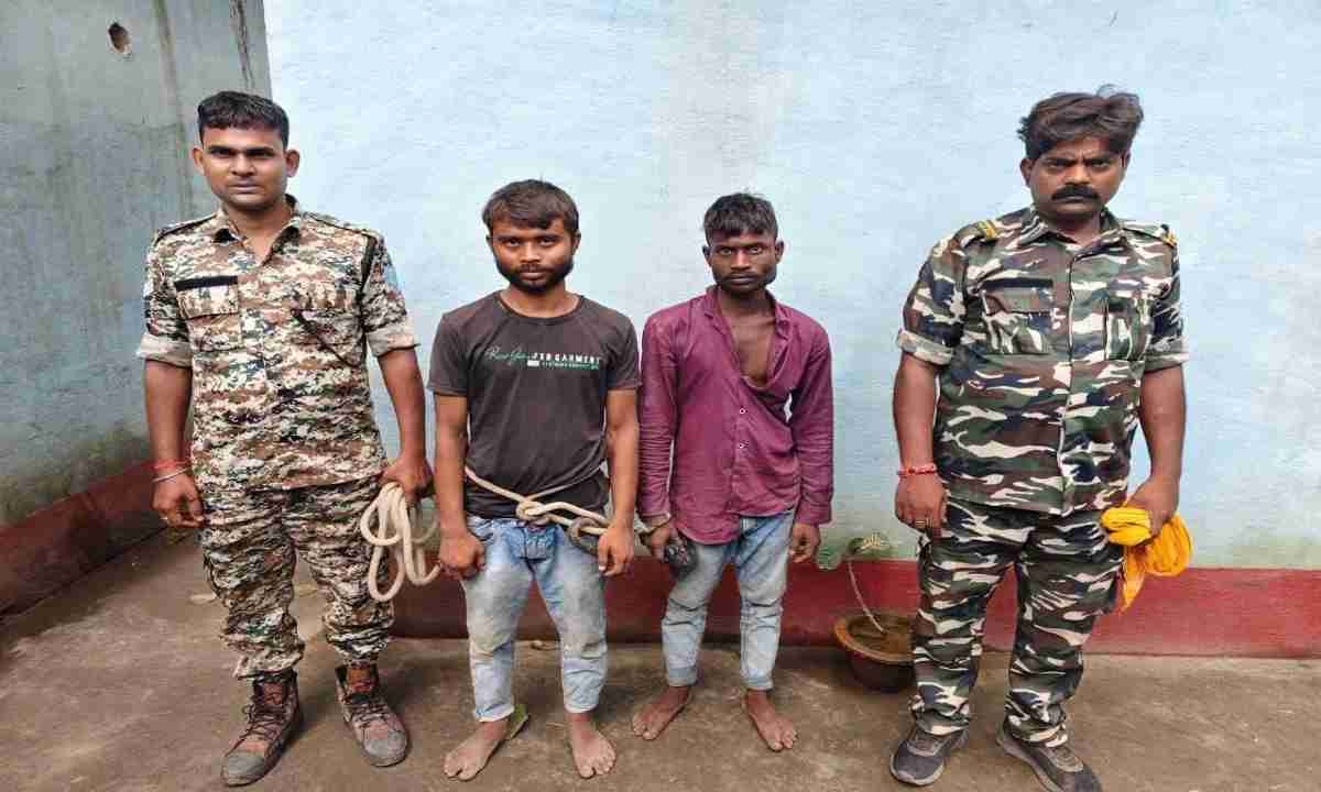 Pakur News: मालपहाड़ी के सालबोनी क्रेशर में चोरी करते दो आरोपी रंगे हाथ गिरफ्तार