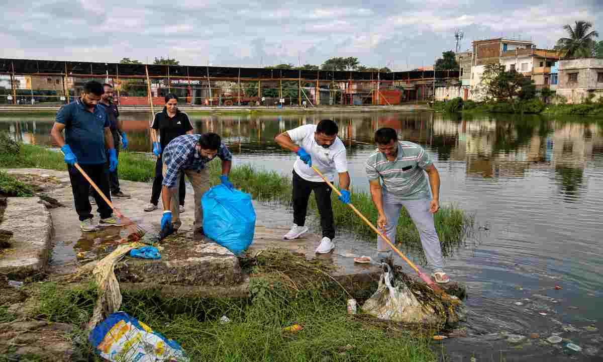Shravani Mela 2026: देवघर के मंगल तालाब का होगा कायाकल्प, पर्यटन और विश्राम स्थल बनाने की तैयारी