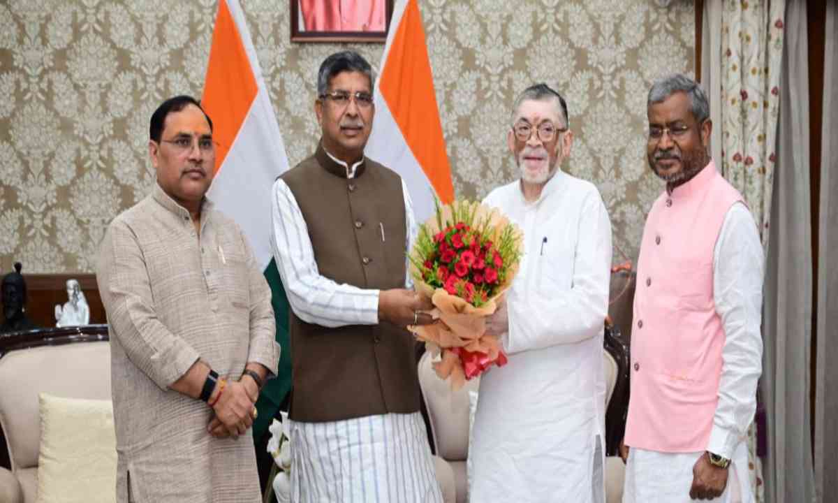भाजपा प्रदेश अध्यक्ष आदित्य साहू, बाबूलाल मरांडी और कर्मवीर सिंह ने राज्यपाल से की मुलाकात