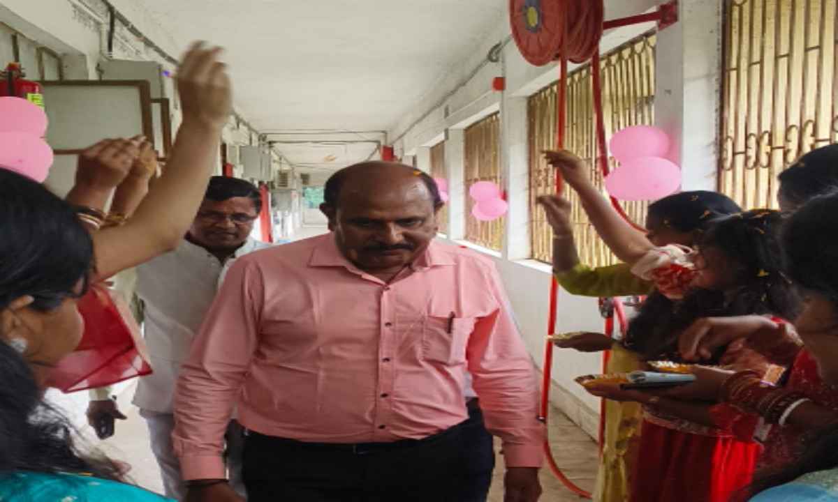 Sahebganj News: बीएड कॉलेज विभाग में धूमधाम और उल्लास से मनाया गया शिक्षक दिवस
